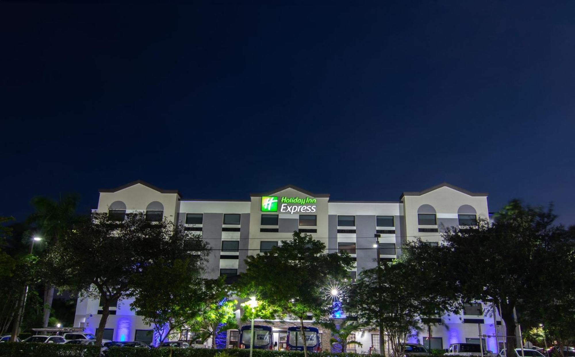 Holiday Inn Express And Suites Fort Lauderdale Airport West By Ihg Davie Dış mekan fotoğraf