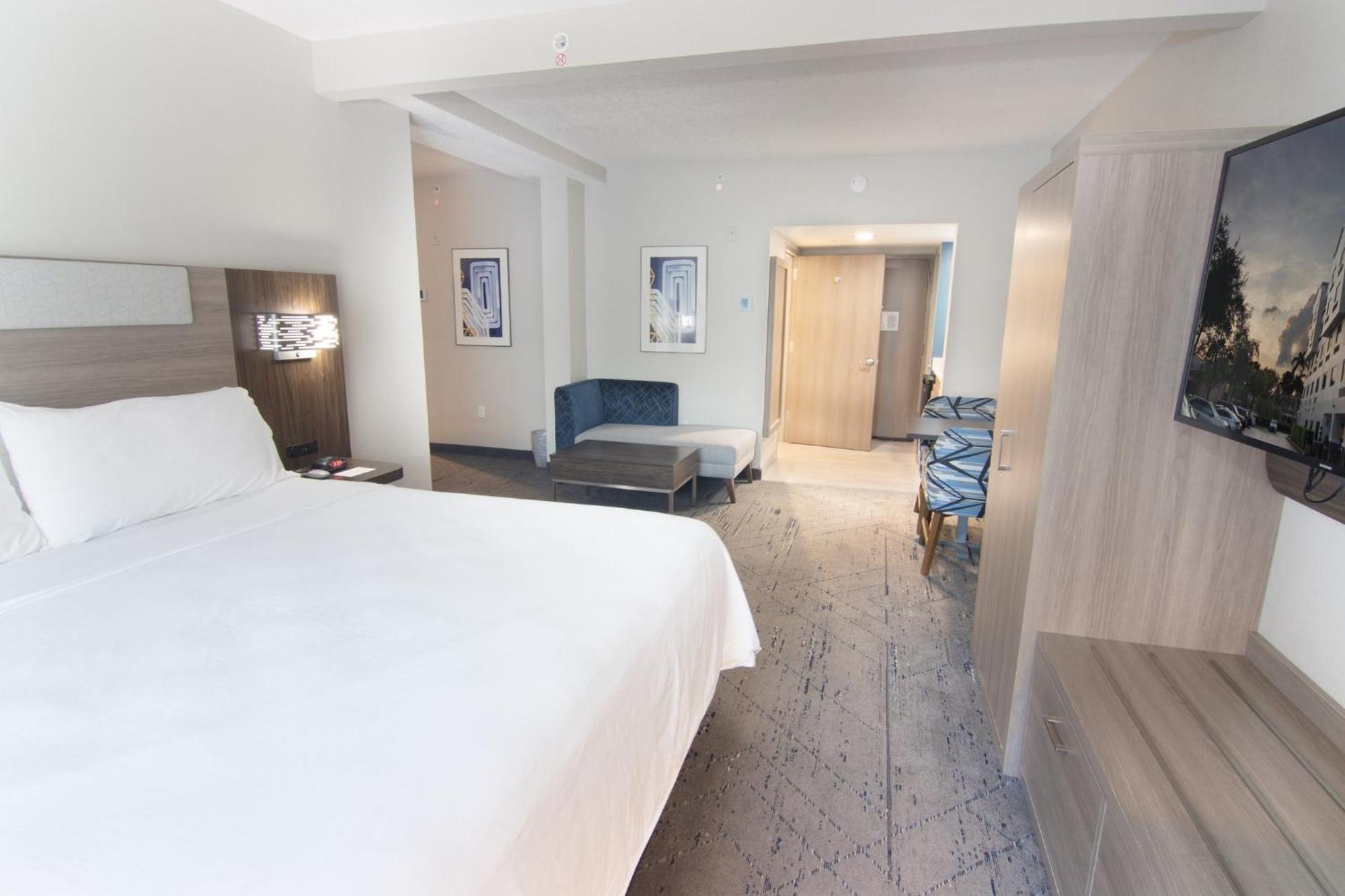Holiday Inn Express And Suites Fort Lauderdale Airport West By Ihg Davie Dış mekan fotoğraf