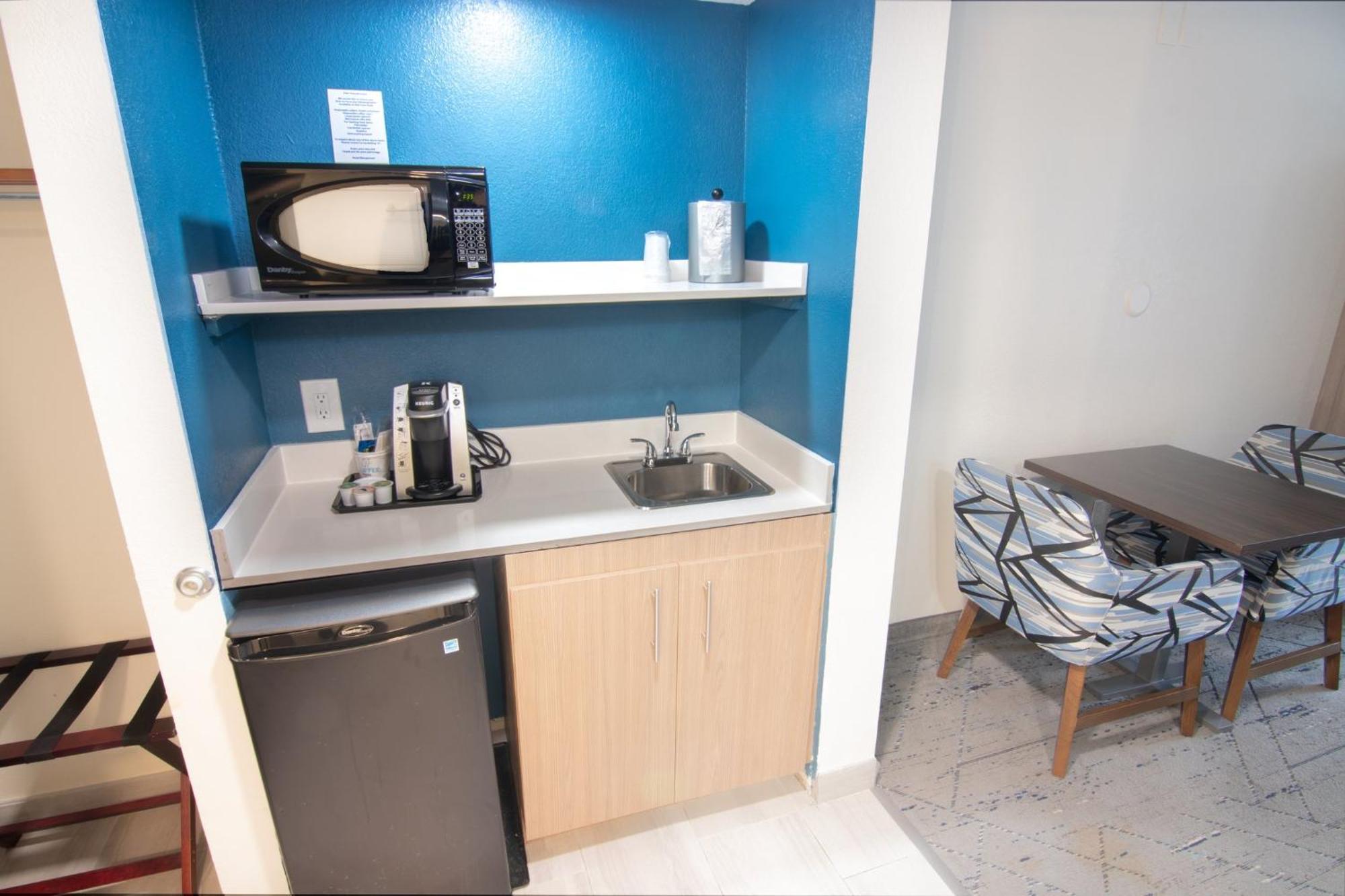 Holiday Inn Express And Suites Fort Lauderdale Airport West By Ihg Davie Dış mekan fotoğraf
