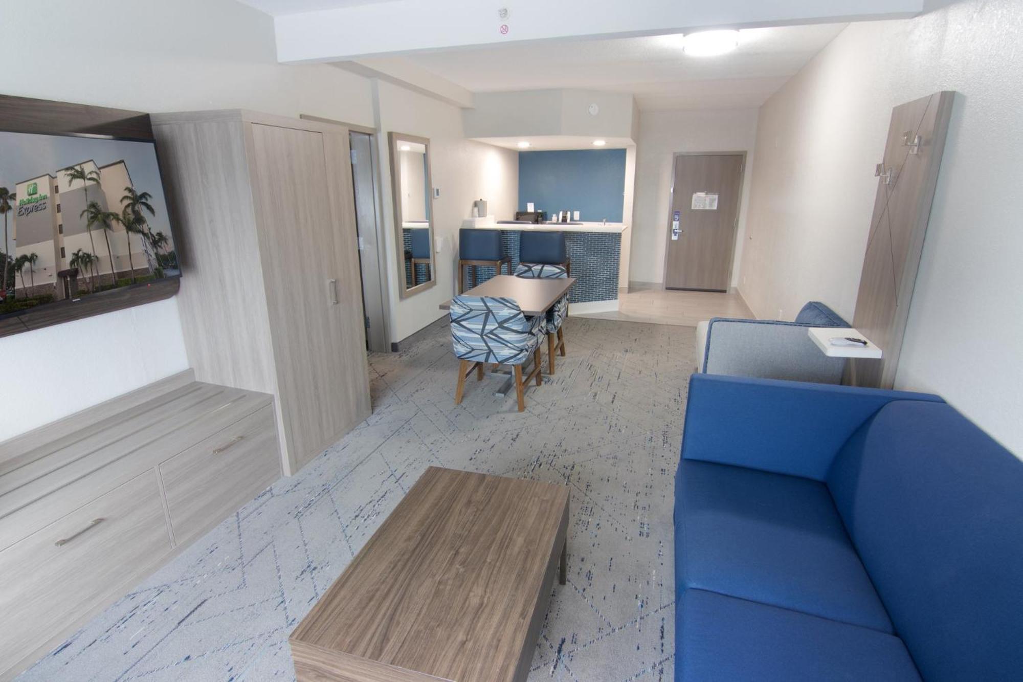 Holiday Inn Express And Suites Fort Lauderdale Airport West By Ihg Davie Dış mekan fotoğraf