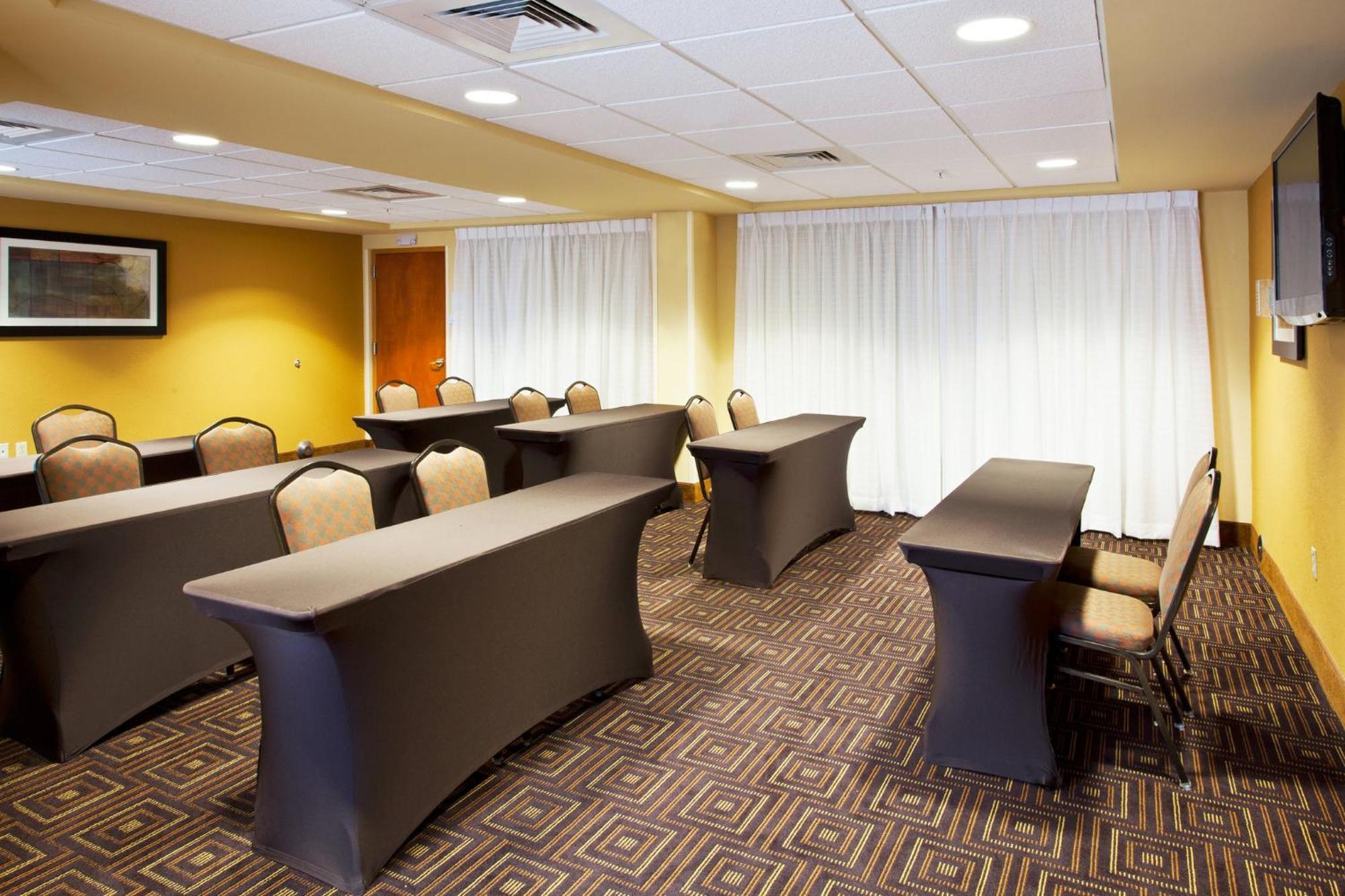 Holiday Inn Express And Suites Fort Lauderdale Airport West By Ihg Davie Dış mekan fotoğraf